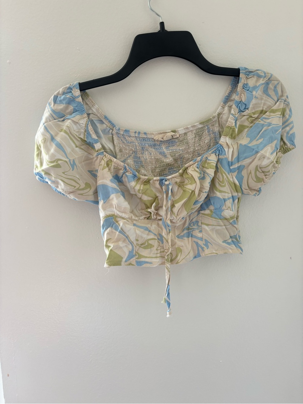 La Hearts Blue & Cream Swirl Smocked Crop Top